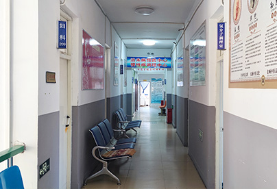 1-20010QI4230-L.jpg
